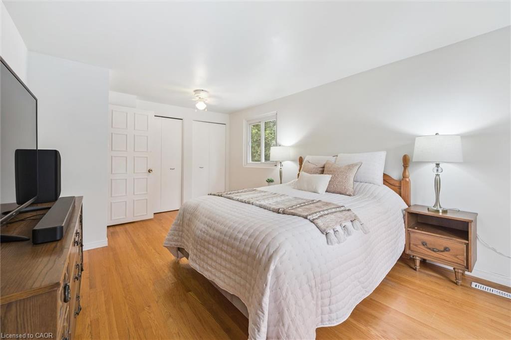47 Argyle Drive, Guelph, ON - Indoor Photo Showing Bedroom