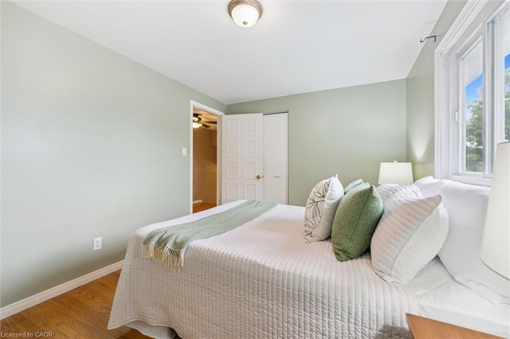 47 Argyle Drive, Guelph, ON - Indoor Photo Showing Bedroom