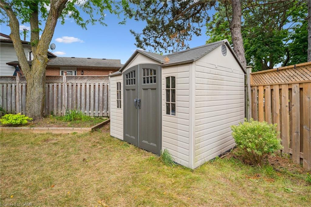 47 Argyle Drive, Guelph, ON - Outdoor