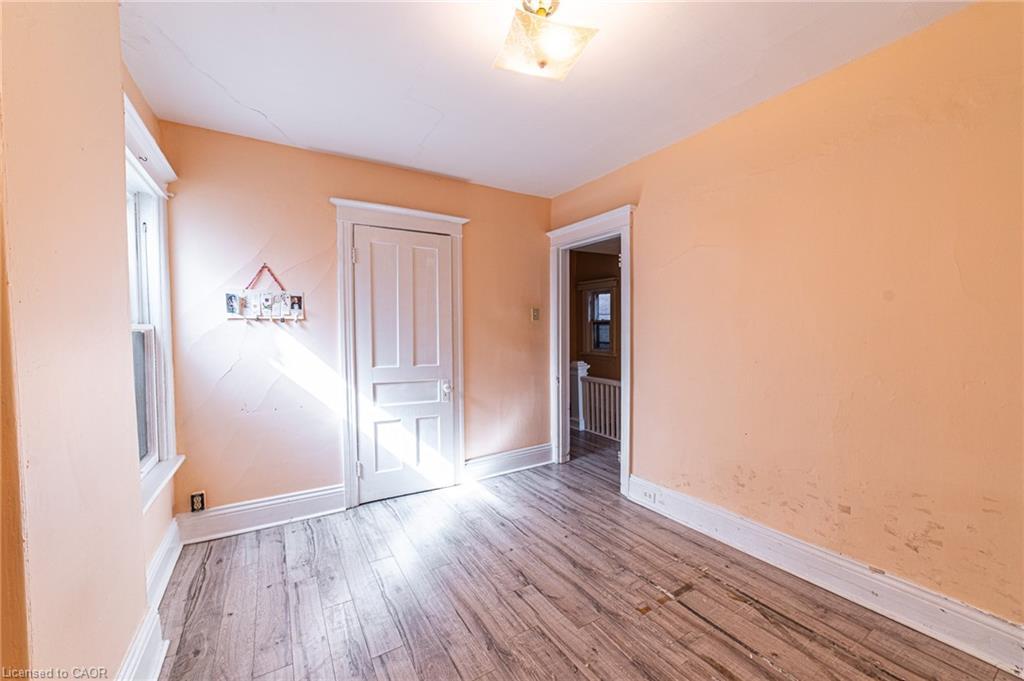 35 Sherman Avenue N, Hamilton, ON - Indoor Photo Showing Other Room