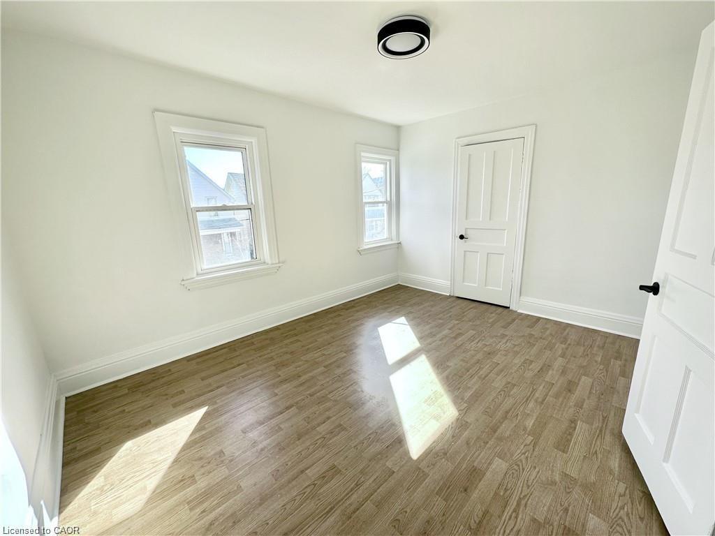 39 Beechwood Avenue, Hamilton, ON - Indoor Photo Showing Other Room