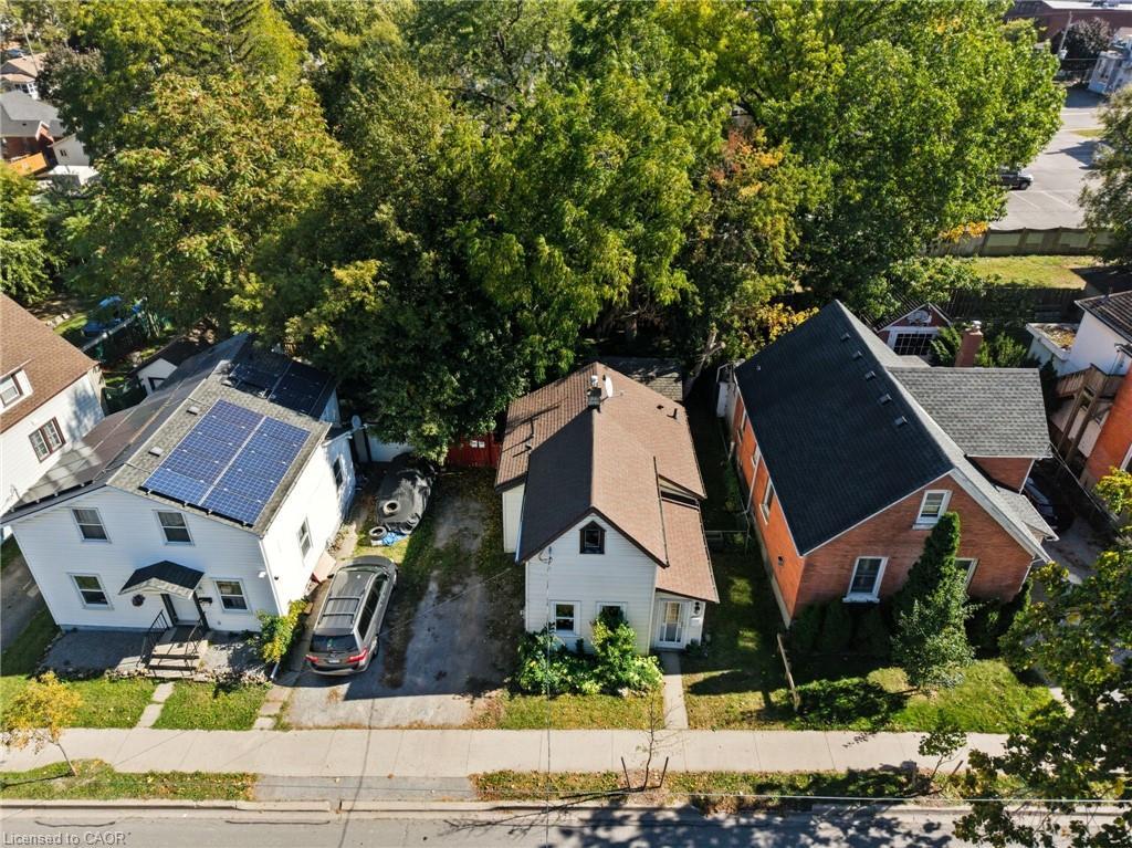 8 Tasker Street, St. Catharines, ON - Outdoor