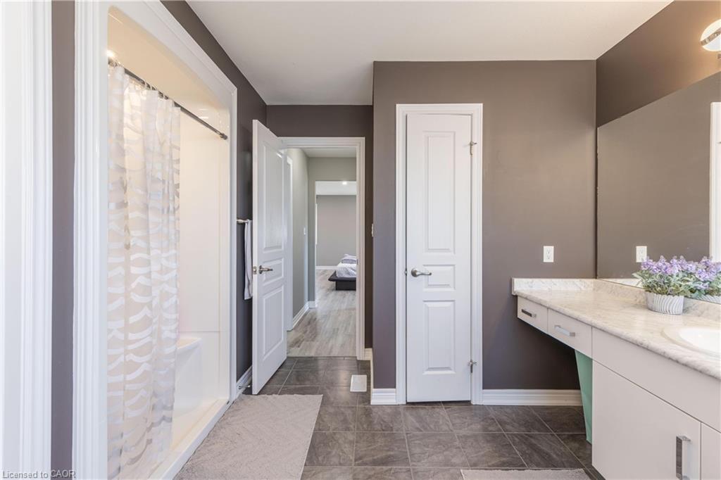 6212 Sam Iorfida Drive, Niagara Falls, ON - Indoor Photo Showing Bathroom