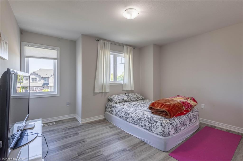6212 Sam Iorfida Drive, Niagara Falls, ON - Indoor Photo Showing Bedroom