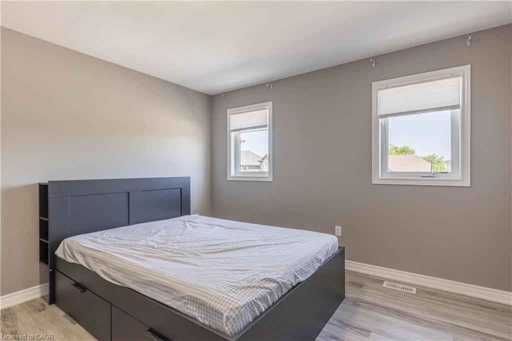 6212 Sam Iorfida Drive, Niagara Falls, ON - Indoor Photo Showing Bedroom
