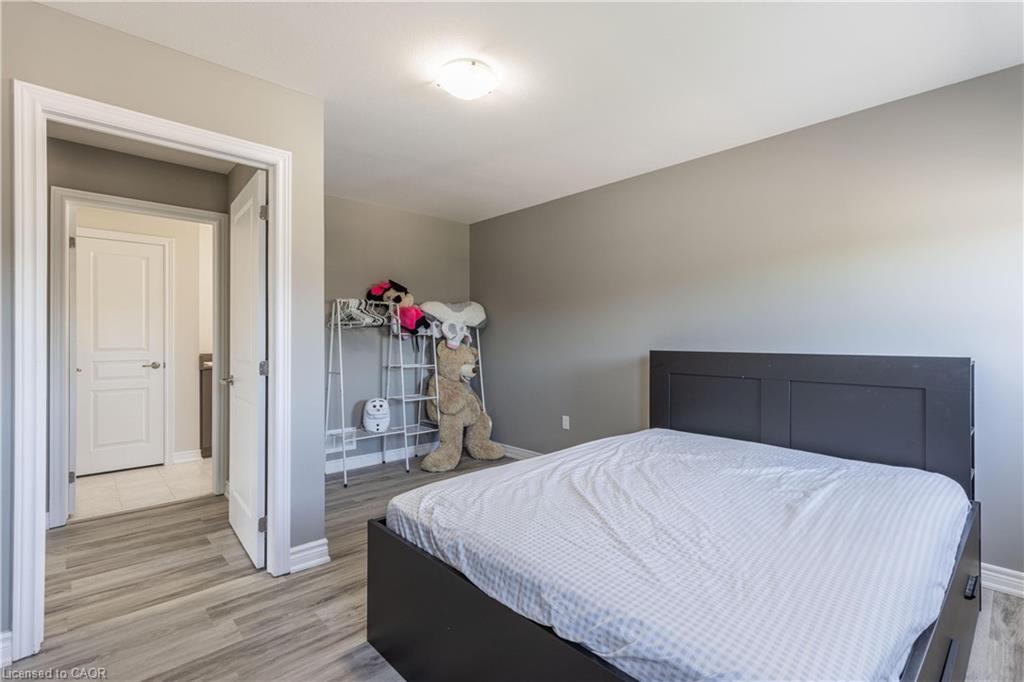 6212 Sam Iorfida Drive, Niagara Falls, ON - Indoor Photo Showing Bedroom