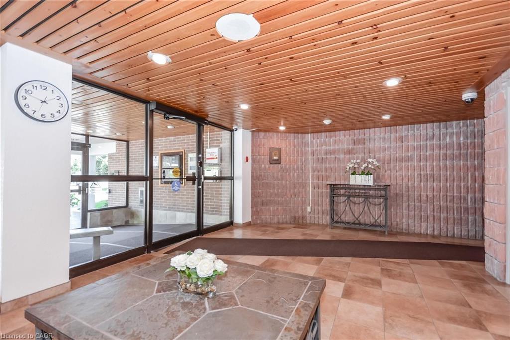 501-22 Marilyn Drive, Guelph, ON - Photo Showing Other Room