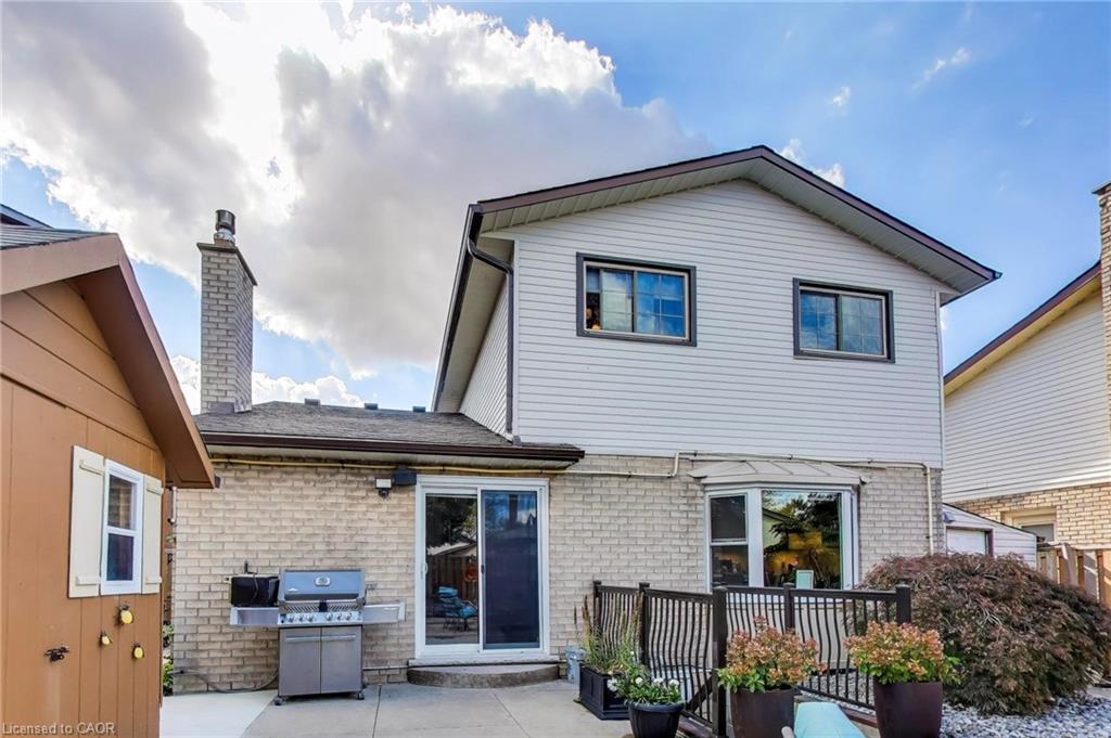 12 Kingsview Drive, Stoney Creek, ON - Outdoor With Exterior