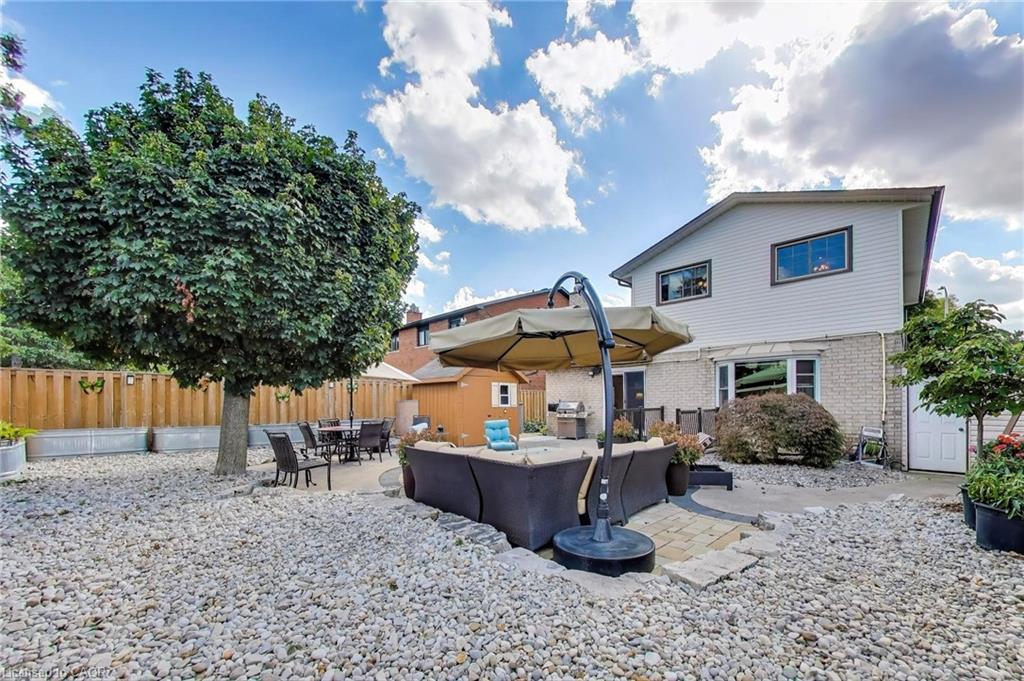 12 Kingsview Drive, Stoney Creek, ON - Outdoor