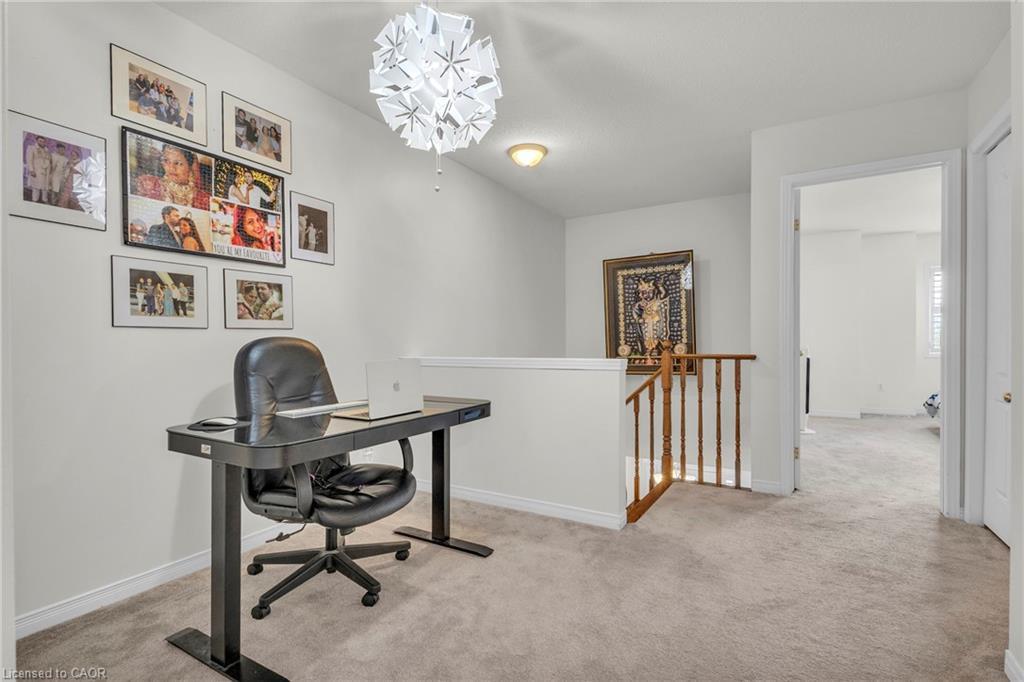 30-170 Dewitt Road, Hamilton, ON - Indoor Photo Showing Office