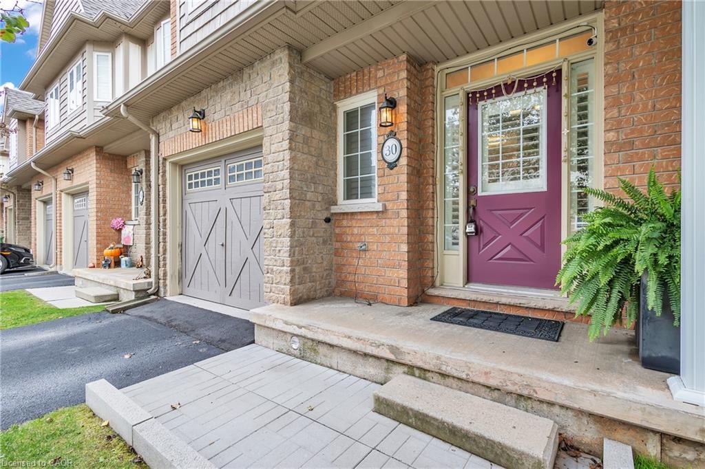 30-170 Dewitt Road, Hamilton, ON - Outdoor