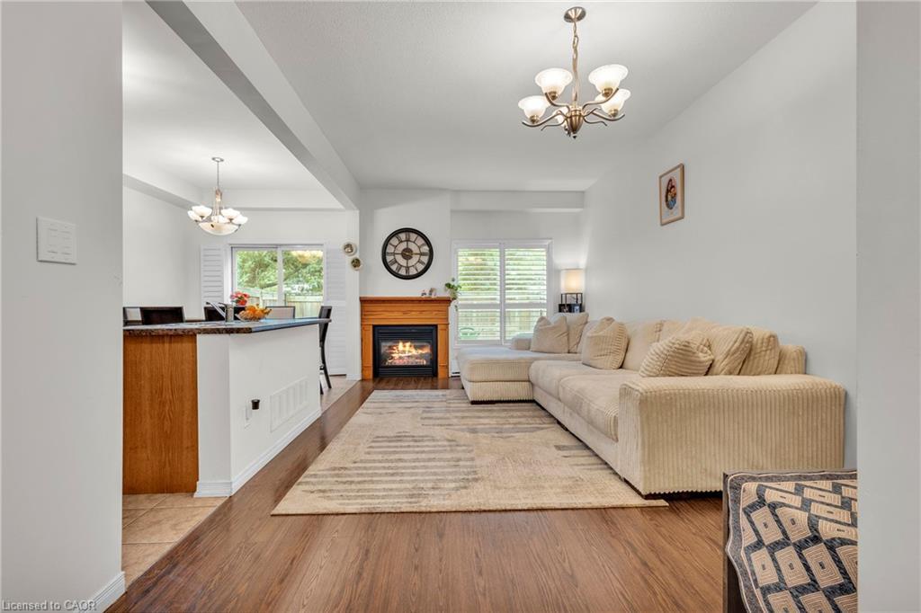 30-170 Dewitt Road, Hamilton, ON - Indoor Photo Showing Living Room With Fireplace