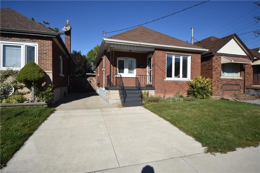 545 Roxborough Avenue, Hamilton, ON - Outdoor With Facade