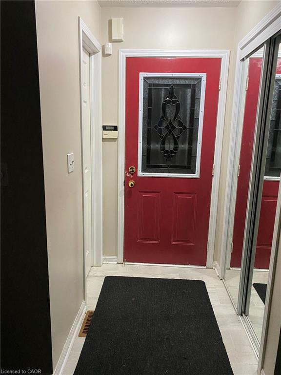 Upper-1025 Barclay Circle, Milton, ON - Indoor Photo Showing Other Room