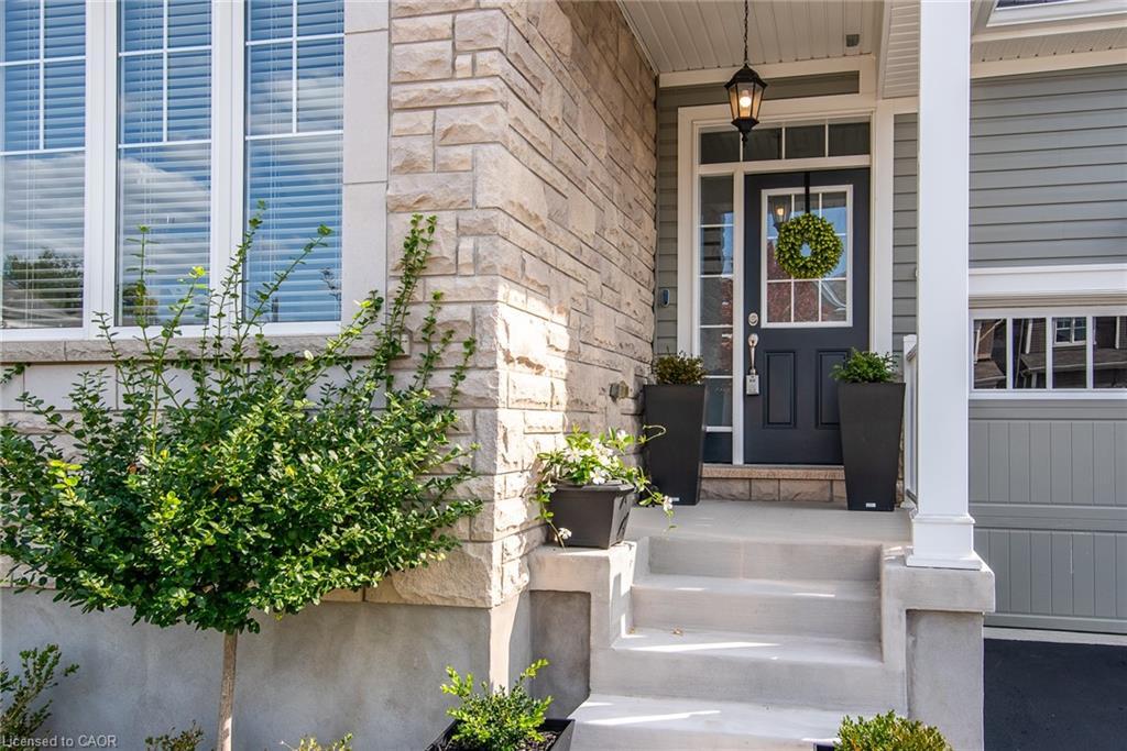 232 Shady Glen Crescent, Kitchener, ON - Outdoor With Facade