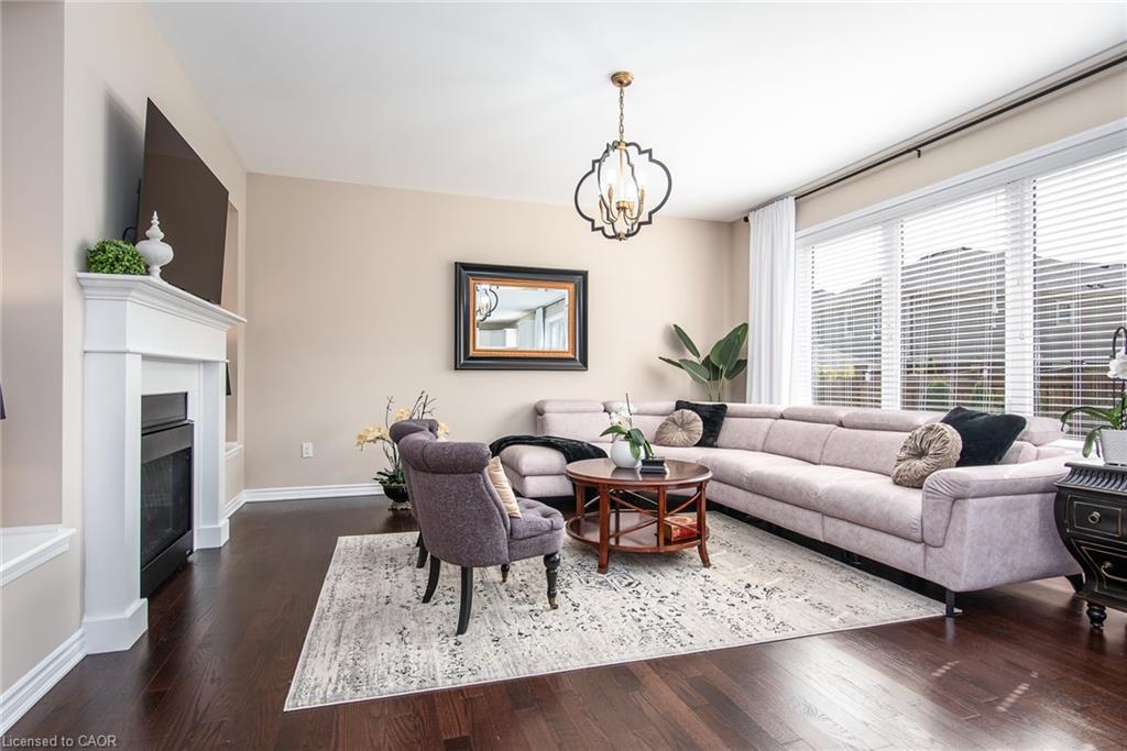 232 Shady Glen Crescent, Kitchener, ON - Indoor Photo Showing Living Room With Fireplace
