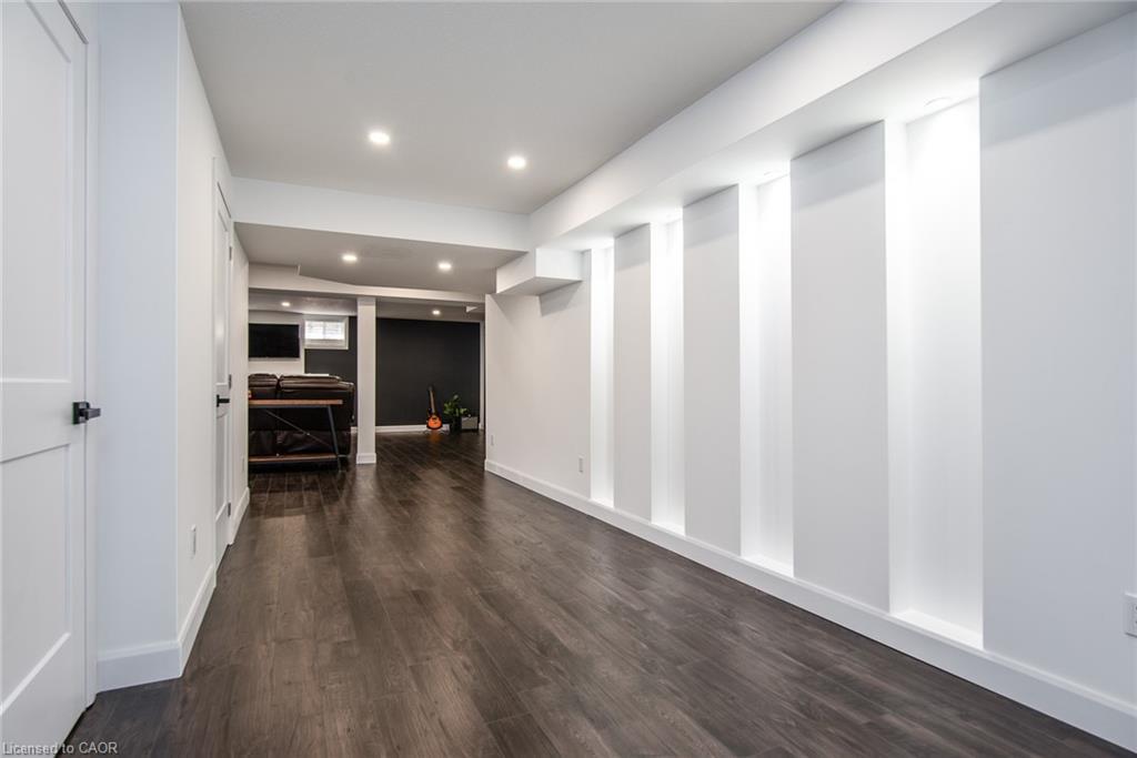 232 Shady Glen Crescent, Kitchener, ON - Indoor Photo Showing Other Room