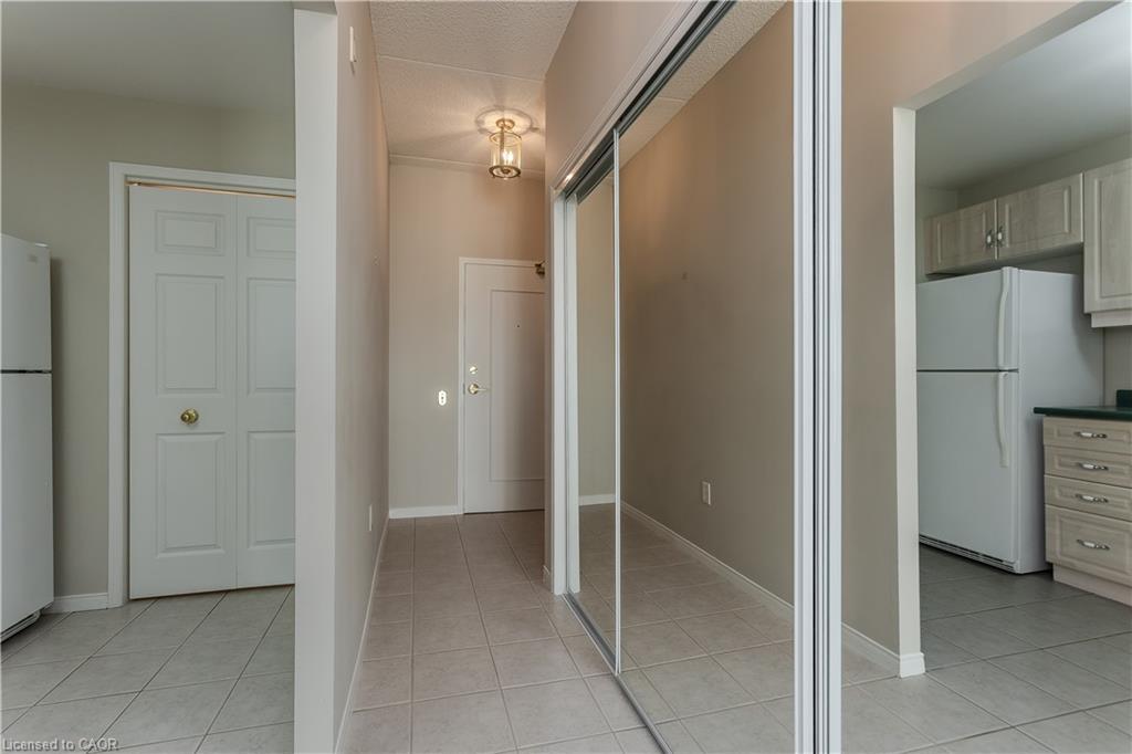 401-2075 Amherst Heights Drive, Burlington, ON - Indoor