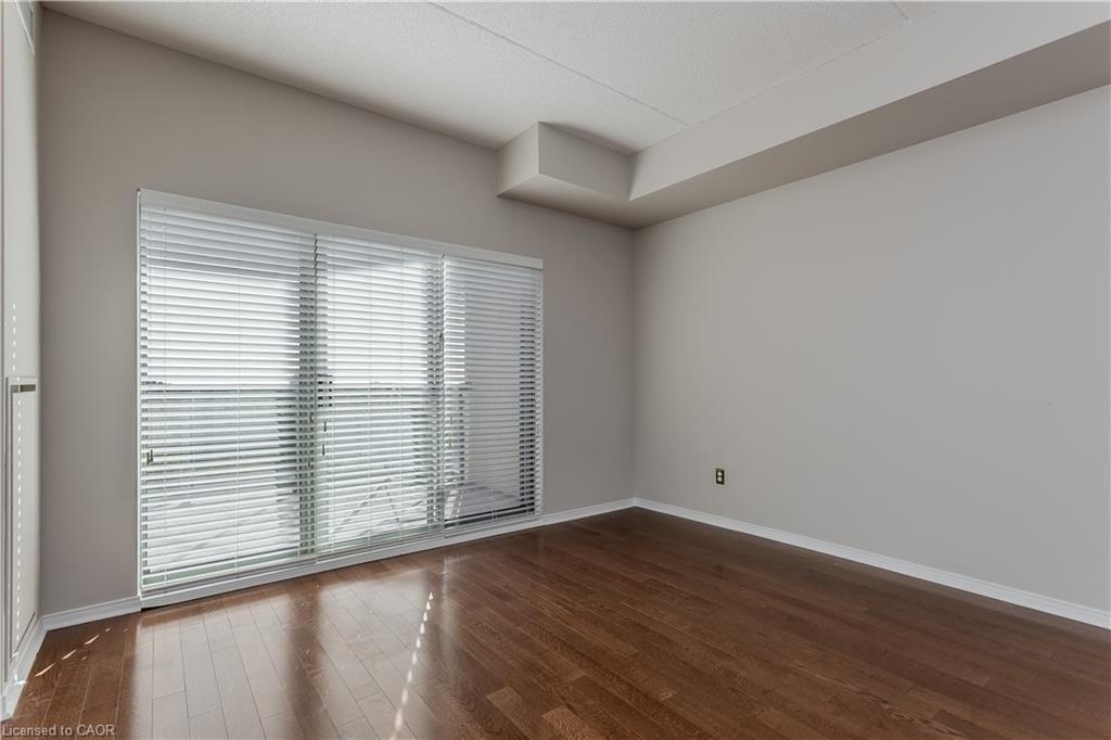 401-2075 Amherst Heights Drive, Burlington, ON - Indoor Photo Showing Other Room