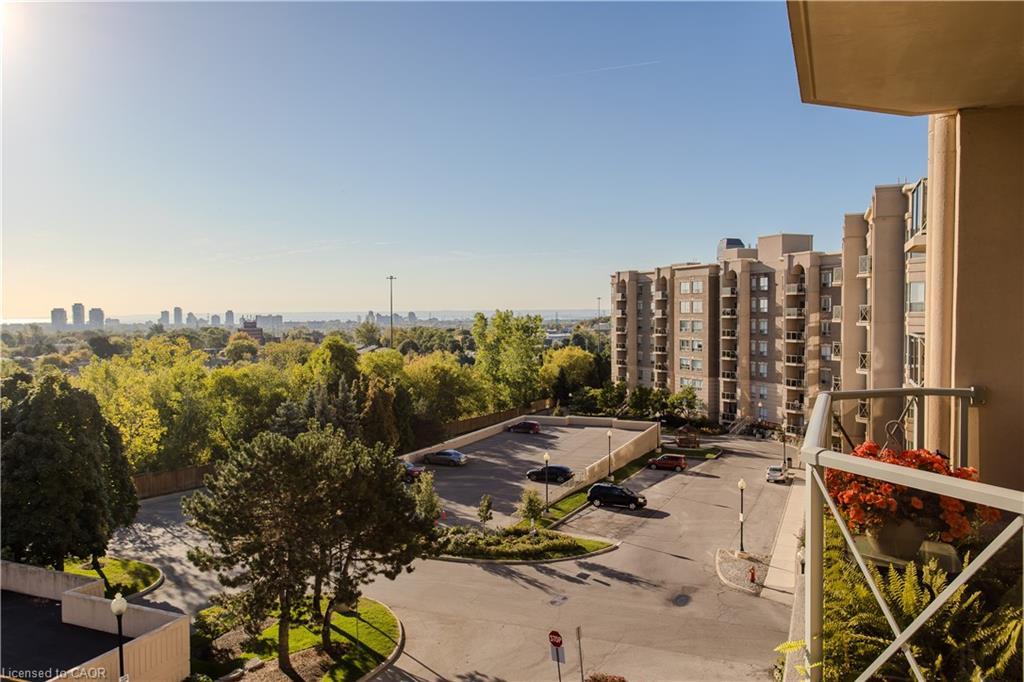 401-2075 Amherst Heights Drive, Burlington, ON - Outdoor With View