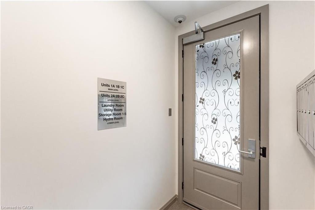 1B-36 Grant Avenue, Hamilton, ON - Indoor Photo Showing Other Room