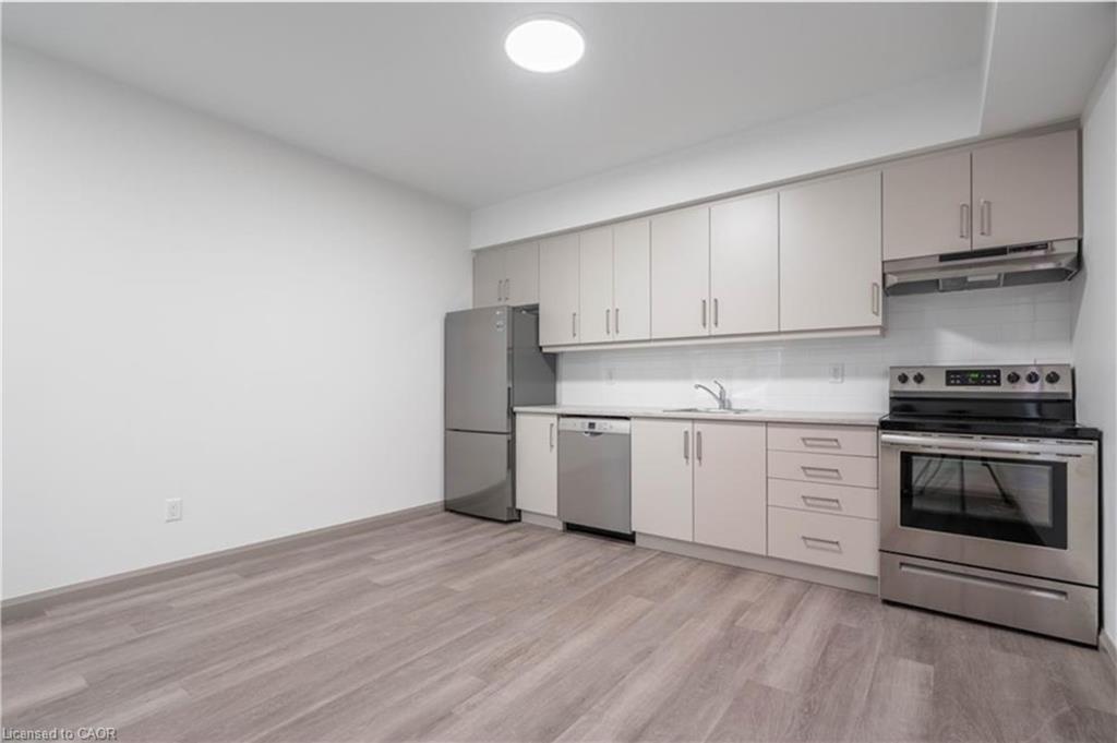 1B-36 Grant Avenue, Hamilton, ON - Indoor Photo Showing Kitchen With Stainless Steel Kitchen