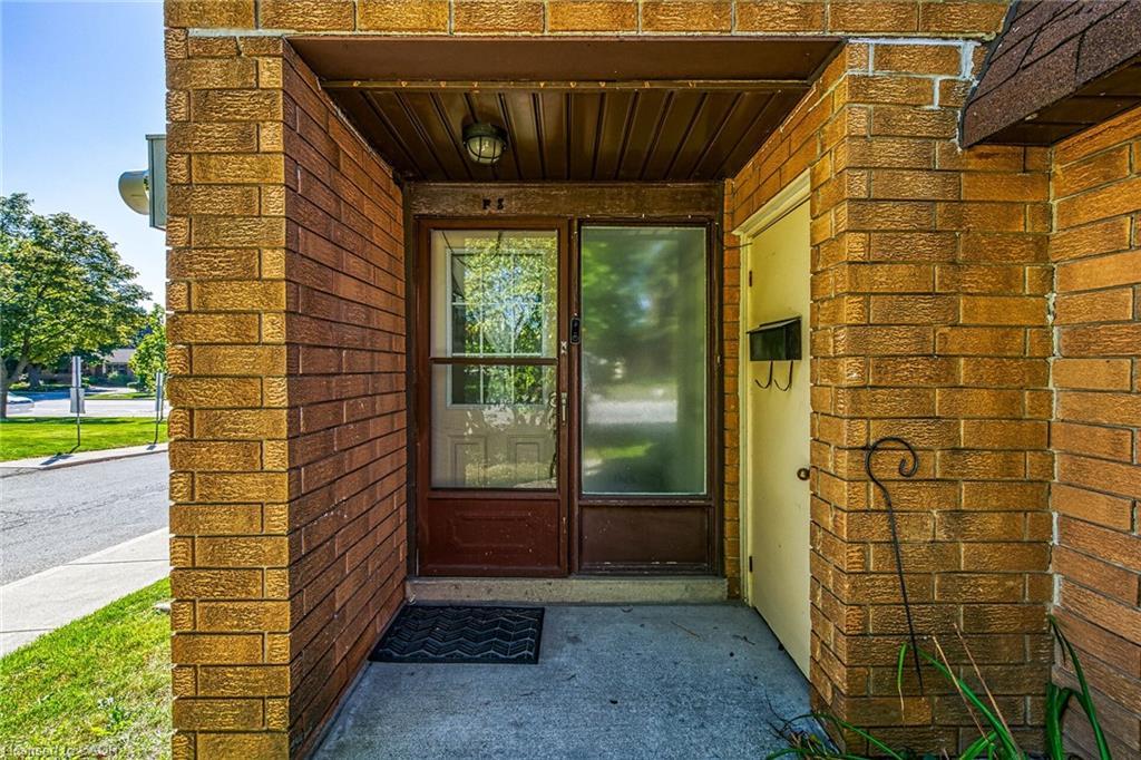 F8-500 Stone Church Road W, Hamilton, ON - Outdoor With Exterior