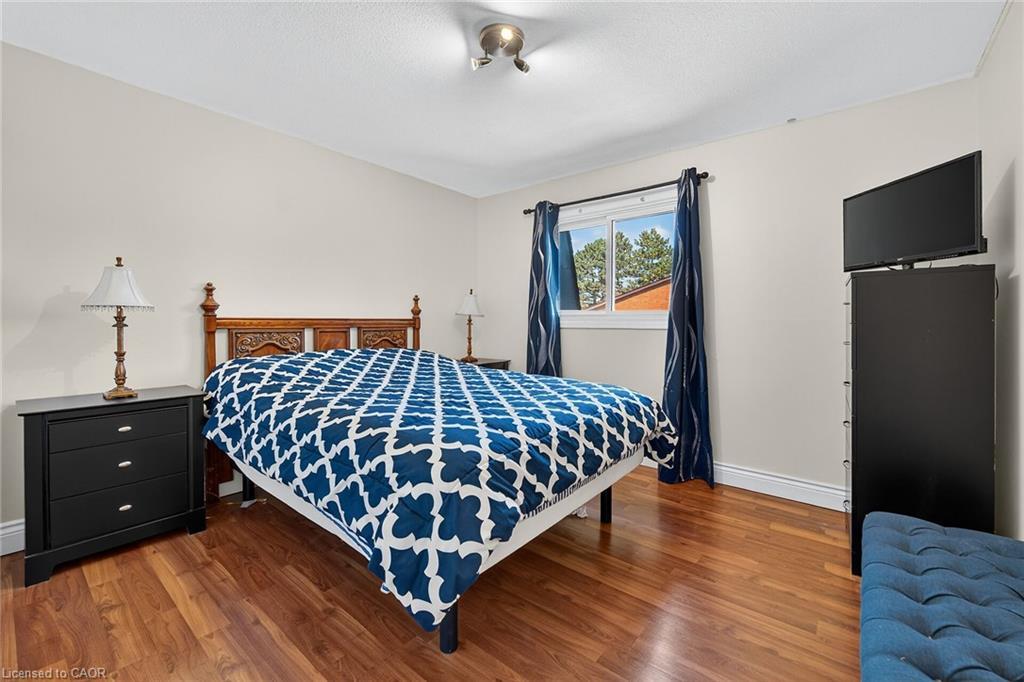 F8-500 Stone Church Road W, Hamilton, ON - Indoor Photo Showing Bedroom