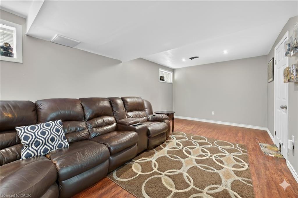 F8-500 Stone Church Road W, Hamilton, ON - Indoor