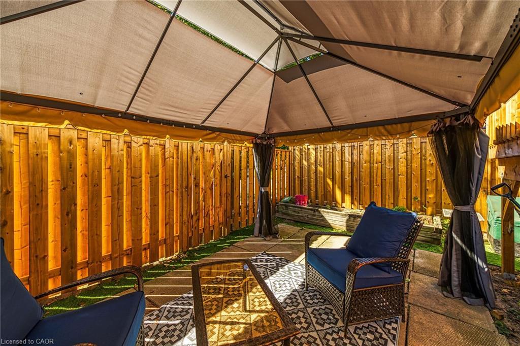 F8-500 Stone Church Road W, Hamilton, ON - Photo Showing Other Room