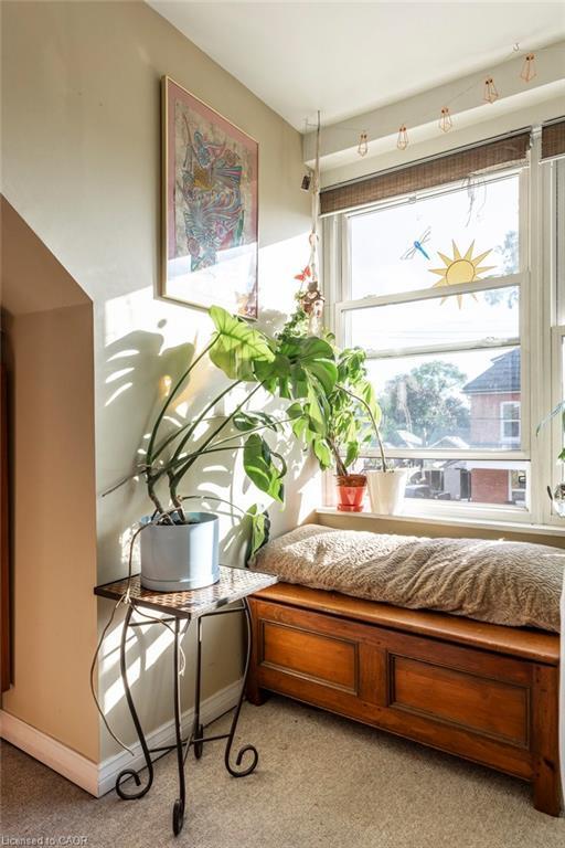 30 Sunset Avenue, Hamilton, ON - Indoor Photo Showing Bedroom