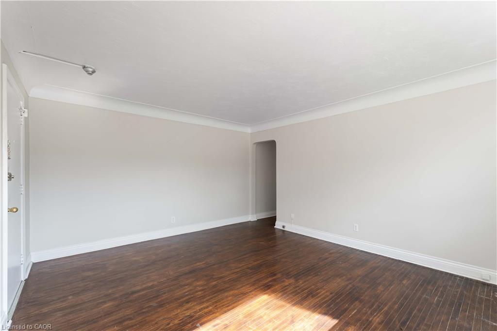 2-2189 King Street E, Hamilton, ON - Indoor Photo Showing Other Room
