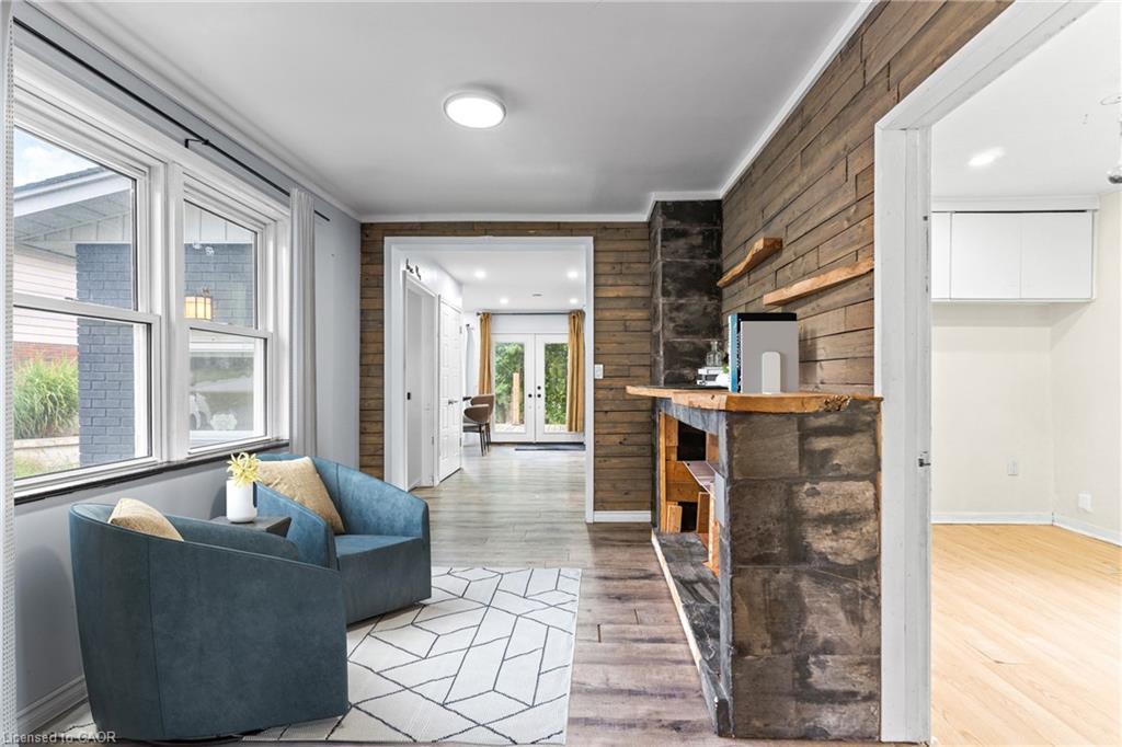 140 Canterbury Street, Ingersoll, ON - Indoor