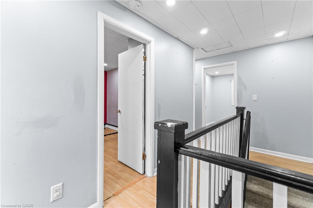 140 Canterbury Street, Ingersoll, ON - Indoor Photo Showing Other Room