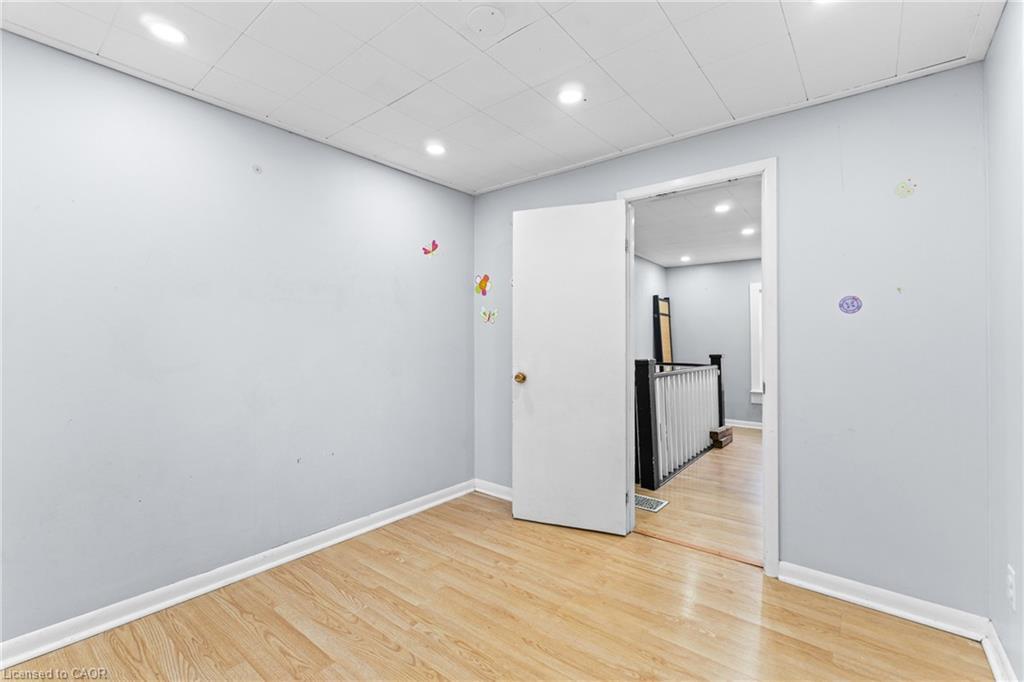 140 Canterbury Street, Ingersoll, ON - Indoor Photo Showing Other Room