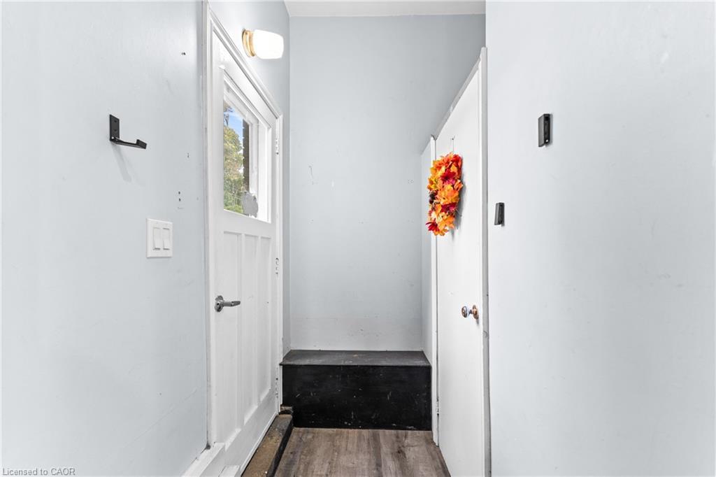 140 Canterbury Street, Ingersoll, ON - Indoor Photo Showing Other Room
