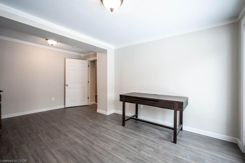 5-34 Burn Place, Kitchener, ON - Indoor Photo Showing Other Room