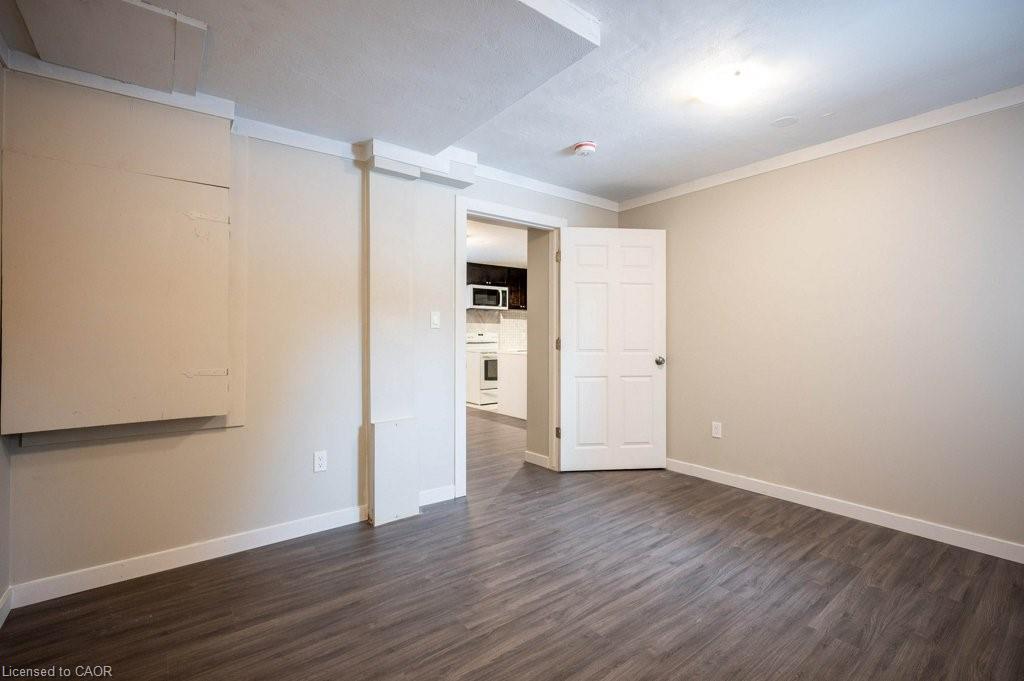 5-34 Burn Place, Kitchener, ON - Indoor Photo Showing Other Room