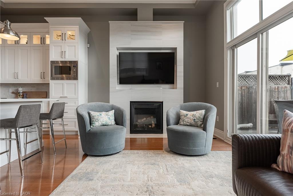 131 Brock Street, Oakville, ON - Indoor Photo Showing Living Room With Fireplace