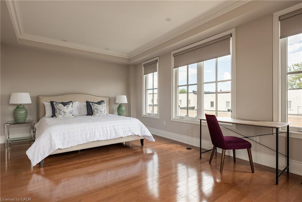 131 Brock Street, Oakville, ON - Indoor Photo Showing Bedroom