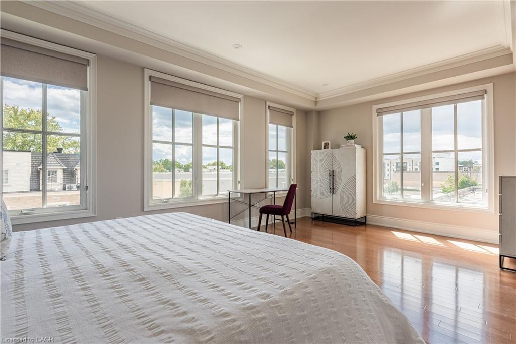 131 Brock Street, Oakville, ON - Indoor Photo Showing Bedroom