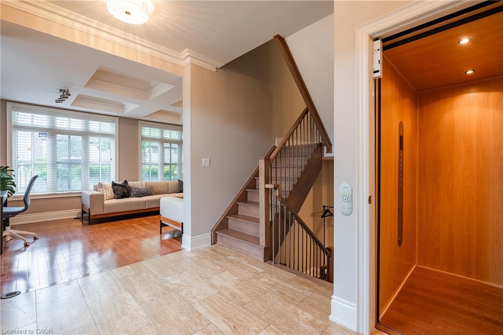 131 Brock Street, Oakville, ON - Indoor Photo Showing Other Room