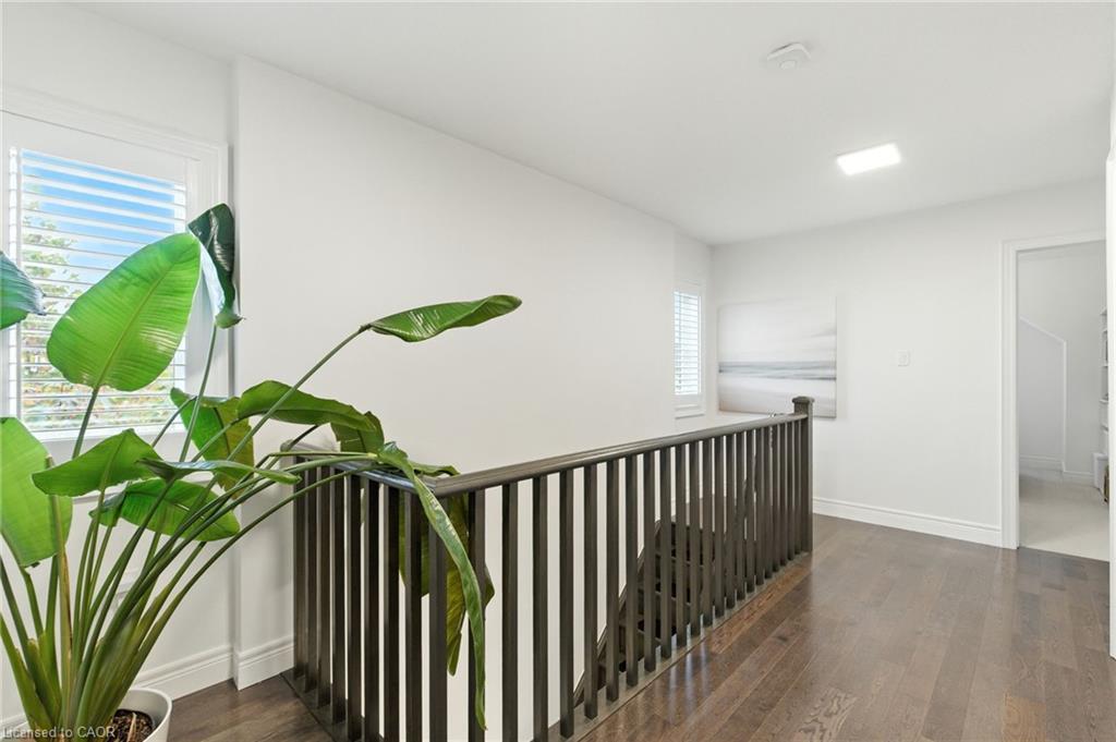 70 Dunrobin Lane, Grimsby, ON - Indoor Photo Showing Other Room