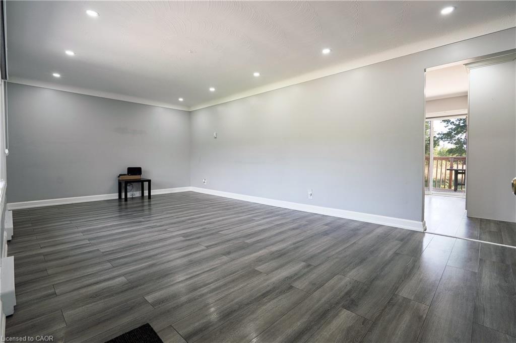 11134 Willodell Road, Niagara Falls, ON - Indoor Photo Showing Other Room