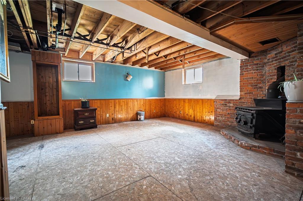 11134 Willodell Road, Niagara Falls, ON - Indoor Photo Showing Basement