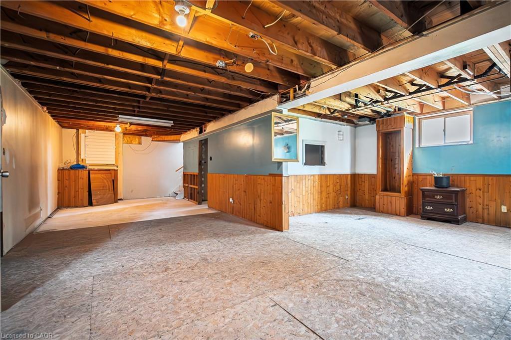 11134 Willodell Road, Niagara Falls, ON - Indoor Photo Showing Basement