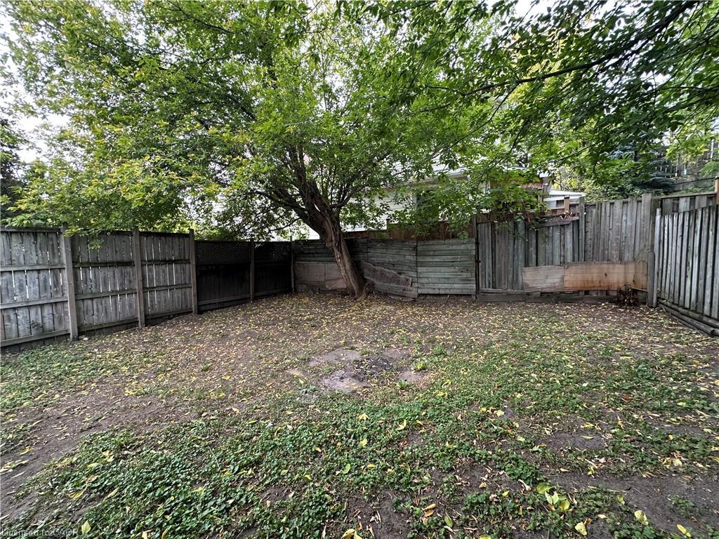 315 Simcoe Street, Woodstock, ON - Outdoor