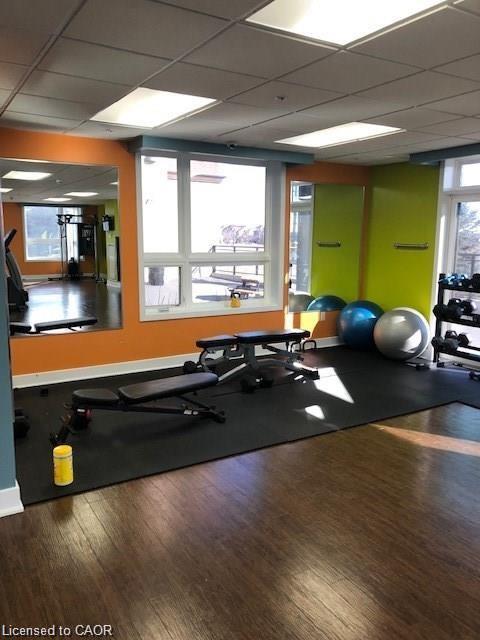 226-5010 Corporate Drive, Burlington, ON - Indoor