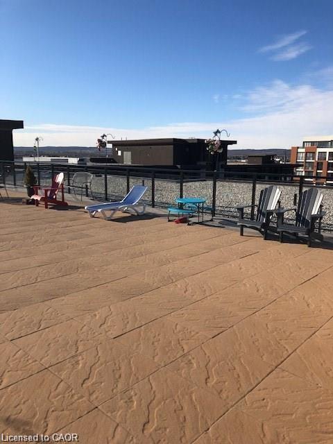 226-5010 Corporate Drive, Burlington, ON - Outdoor