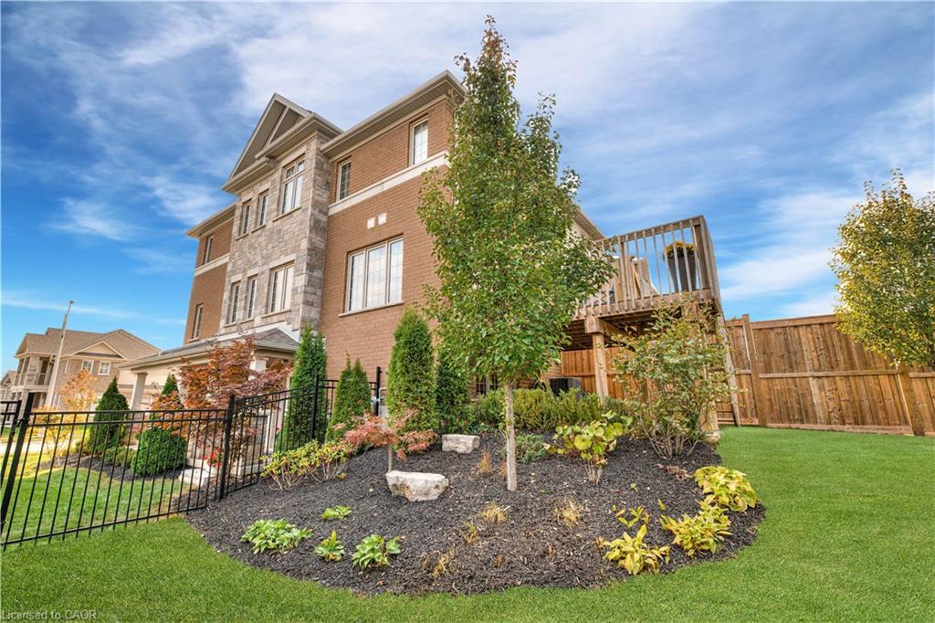 41 Sportsman Hill Street, Kitchener, ON - Outdoor